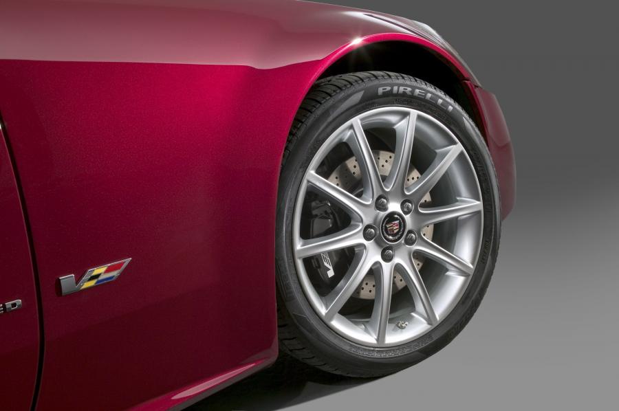  Cadillac XLR-V 2006 года  (фото 18 из 58)
